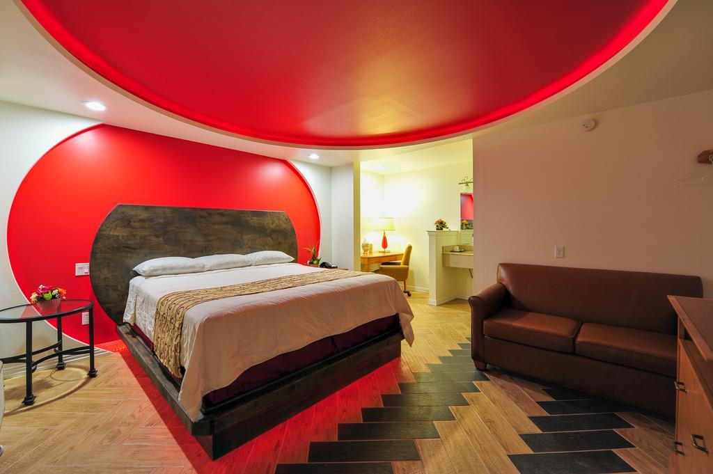 Romantic Inn & Suites Dallas Room photo